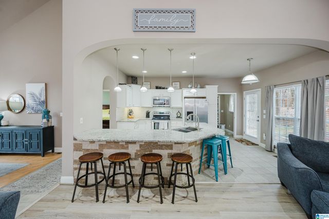 2746 CROSSVINE DRIVE, Helena, AL 35022