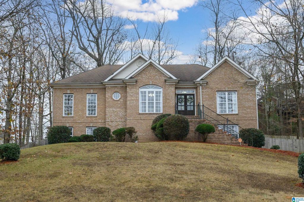 2746 CROSSVINE DRIVE, Helena, AL 35022