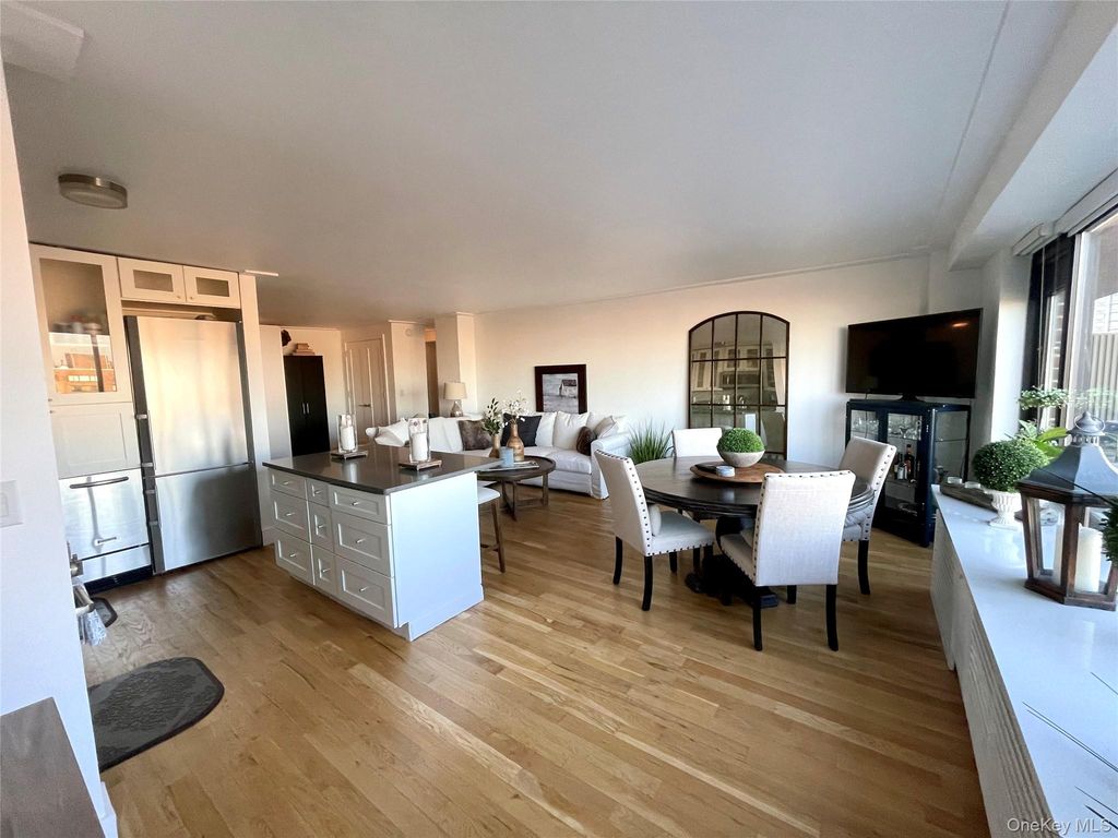 372 Central Park West 20K, New York (manhattan), NY 10025 — photo 2