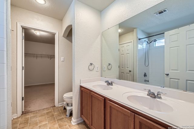 10122 Divine Breeze, San Antonio, TX 78251