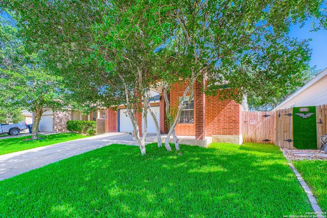 10122 Divine Breeze, San Antonio, TX 78251