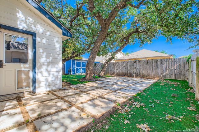 10122 Divine Breeze, San Antonio, TX 78251