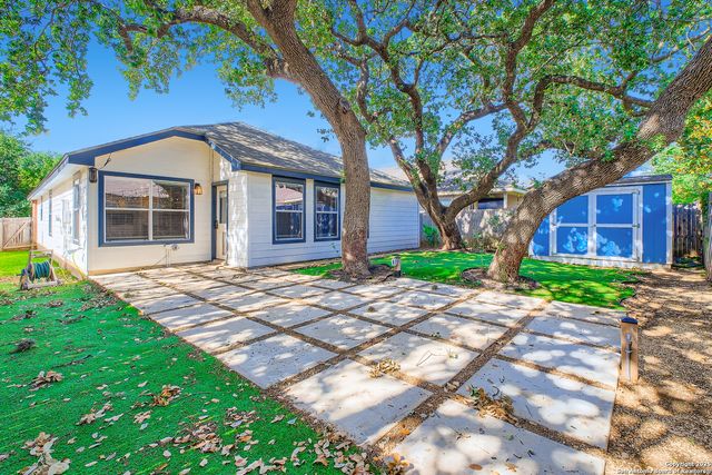10122 Divine Breeze, San Antonio, TX 78251