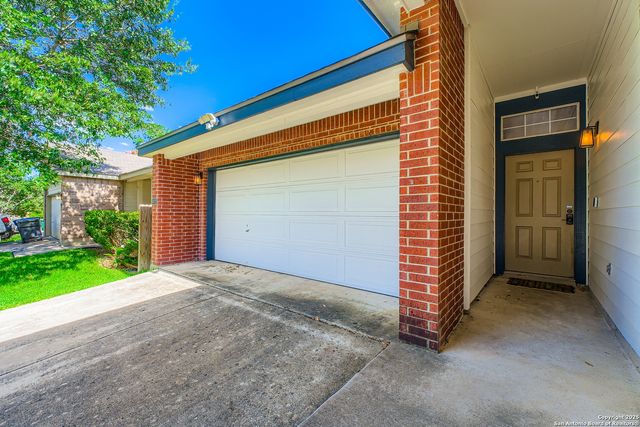 10122 Divine Breeze, San Antonio, TX 78251