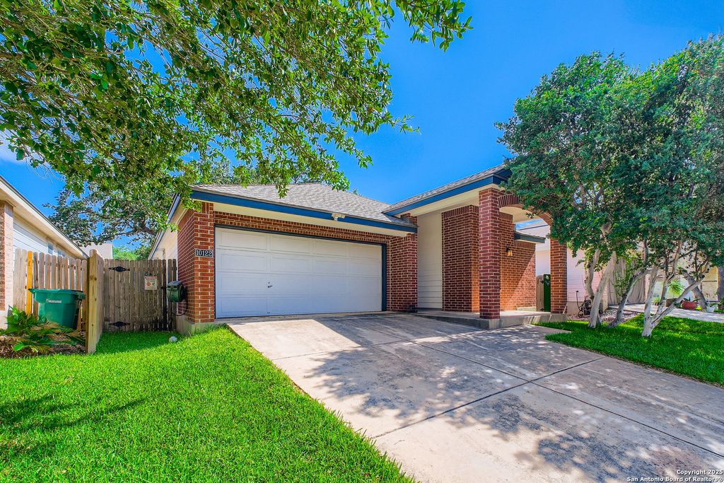 10122 Divine Breeze, San Antonio, TX 78251