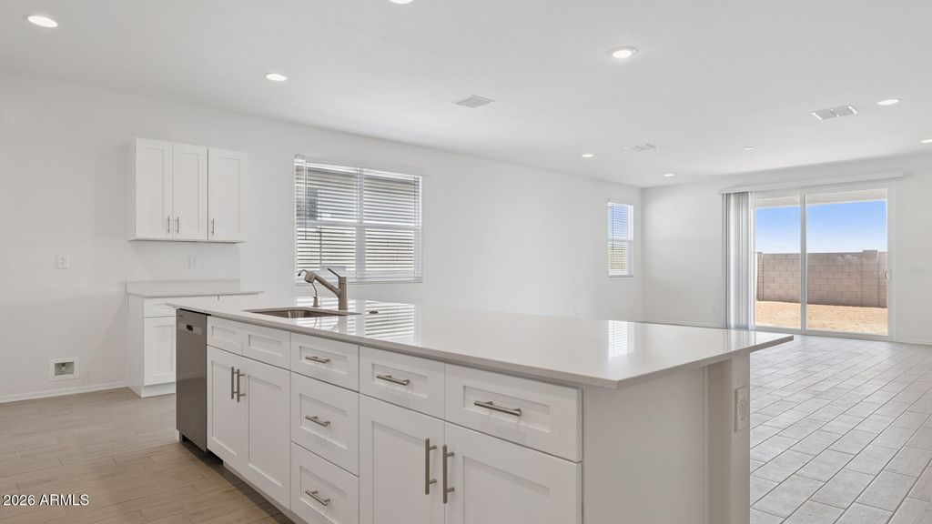 46622 W SKYLINE Drive, Maricopa, AZ 85139 — exterior