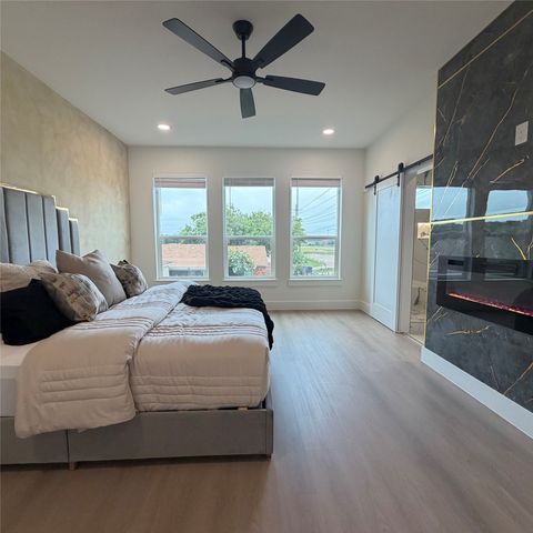 5200 GIBSON Drive, The Colony, TX 75056