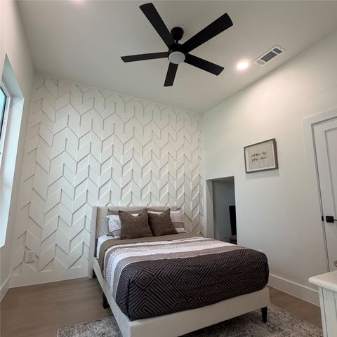 5200 GIBSON Drive, The Colony, TX 75056