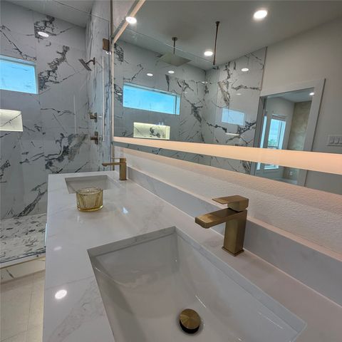 5200 GIBSON Drive, The Colony, TX 75056