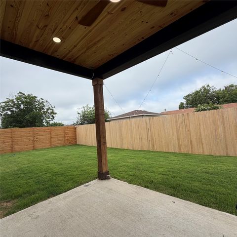 5200 GIBSON Drive, The Colony, TX 75056