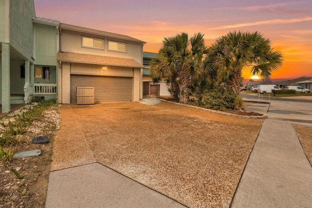 1233 Capri Drive, Panama City, FL 32405