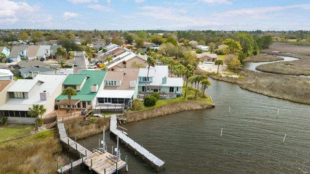 1233 Capri Drive, Panama City, FL 32405