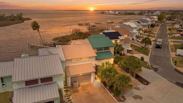 1233 Capri Drive, Panama City, FL 32405