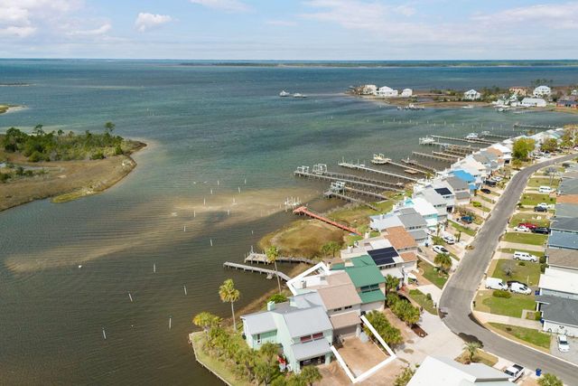 1233 Capri Drive, Panama City, FL 32405