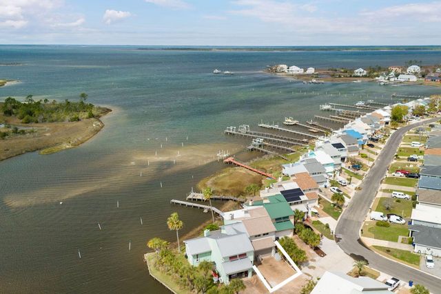 1233 Capri Drive, Panama City, FL 32405