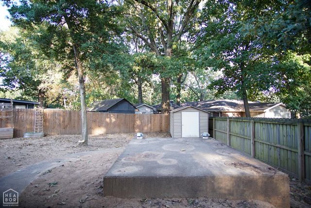 1900 Ridge Road, Jonesboro, AR 72401