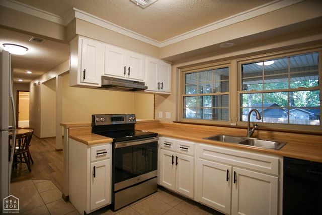 1900 Ridge Road, Jonesboro, AR 72401
