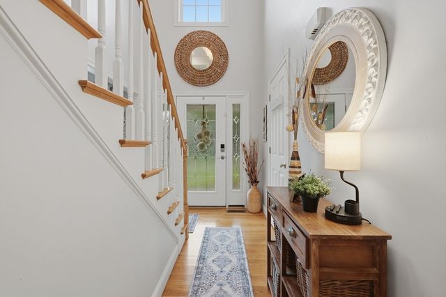 21 Olde Taverne Ln, Amesbury, MA 01913