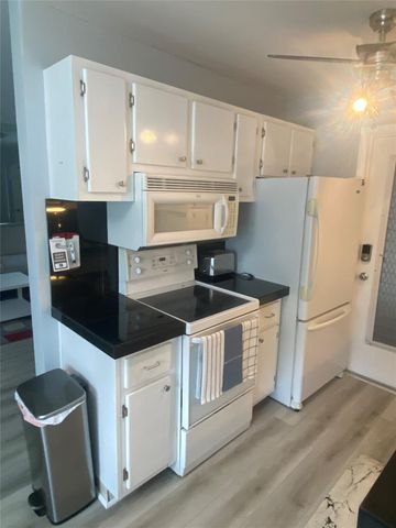 224 Hibiscus Ave Apt 253, Lauderdale By The Sea, FL 33308