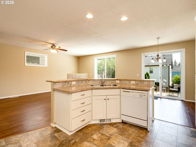 5732 L St, Washougal, WA 98671