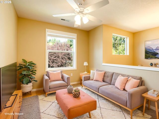 5732 L St, Washougal, WA 98671