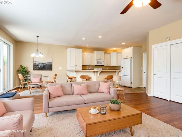 5732 L St, Washougal, WA 98671