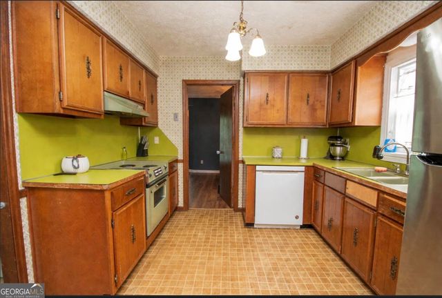 217 Cosby Drive, Lagrange, GA 30241