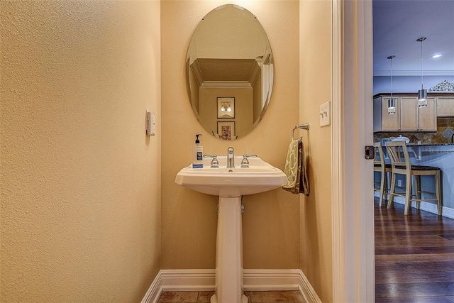 256 VALENCIA CIRCLE, St Petersburg, FL 33716