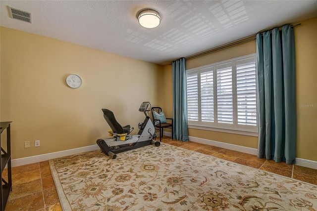 256 VALENCIA CIRCLE, St Petersburg, FL 33716