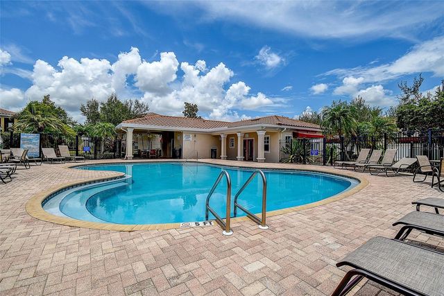 256 VALENCIA CIRCLE, St Petersburg, FL 33716