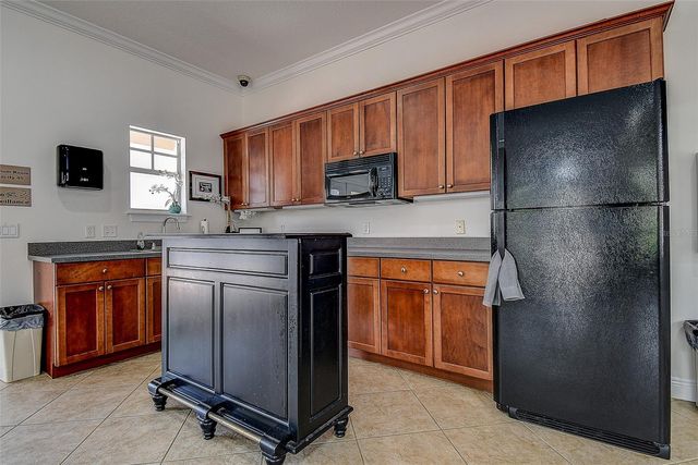 256 VALENCIA CIRCLE, St Petersburg, FL 33716