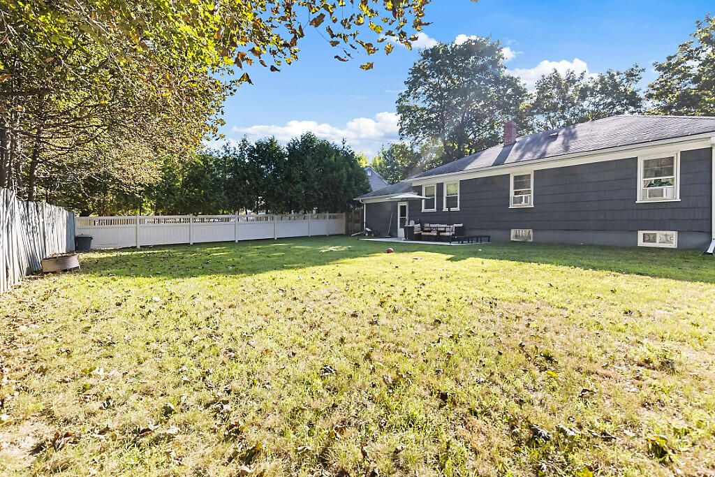 28 Arkwright Avenue, Lewiston, ME 04240 — photo 4