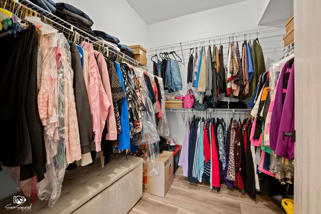 15958 Buckner Pond Way, Crest Hill, IL 60403