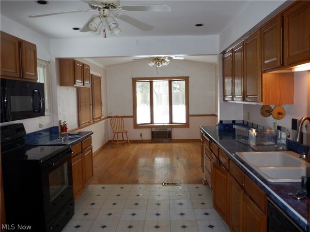 6103 Westbrook Drive, Brook Park, OH 44142