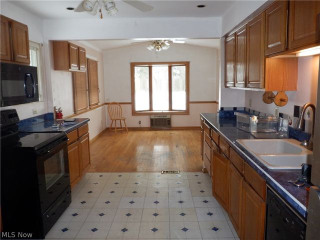 6103 Westbrook Drive, Brook Park, OH 44142