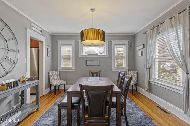 27 Long Avenue, Rotterdam, NY 12304