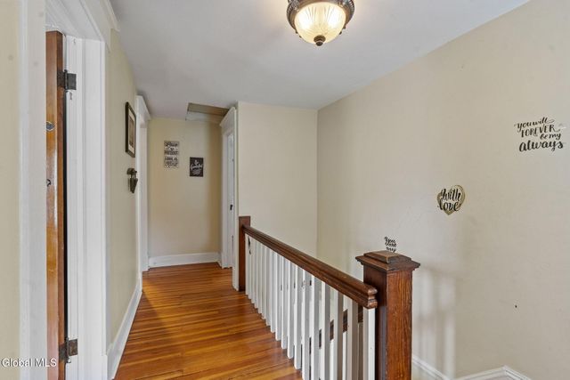 27 Long Avenue, Rotterdam, NY 12304