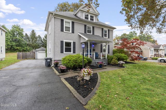 27 Long Avenue, Rotterdam, NY 12304