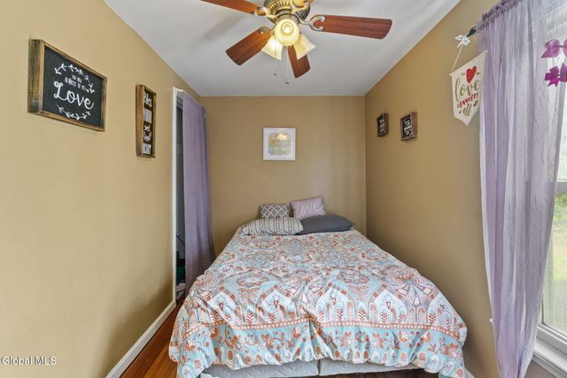 27 Long Avenue, Rotterdam, NY 12304