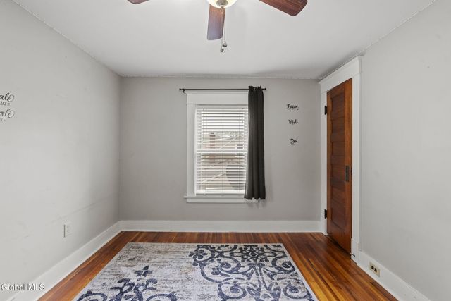 27 Long Avenue, Rotterdam, NY 12304