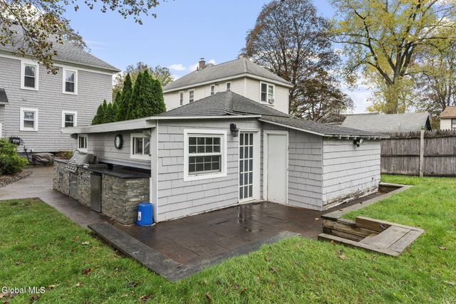 27 Long Avenue, Rotterdam, NY 12304