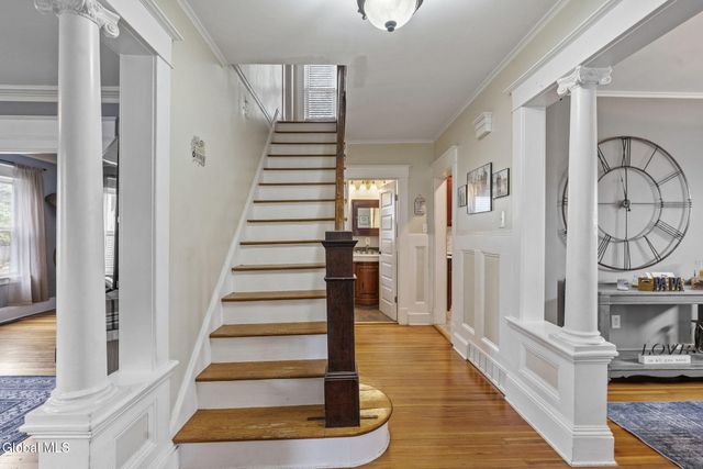 27 Long Avenue, Rotterdam, NY 12304