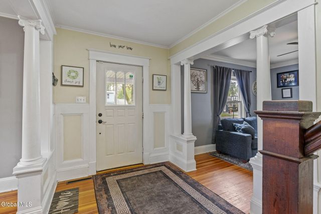 27 Long Avenue, Rotterdam, NY 12304