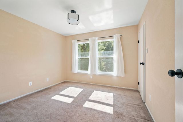 728 Heather Wood Drive, Grapevine, TX 76051