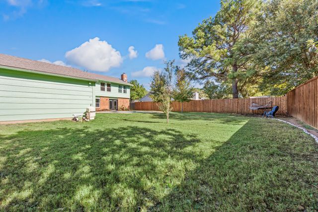 728 Heather Wood Drive, Grapevine, TX 76051