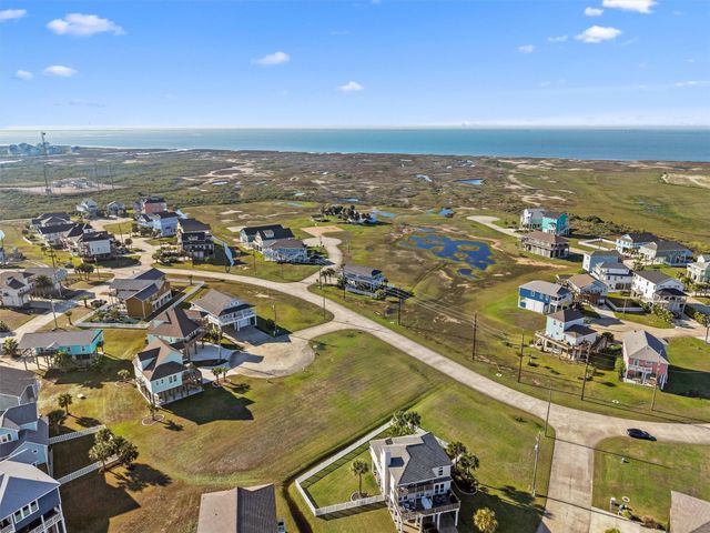 3903 Palmdale Court, Galveston, TX 77554