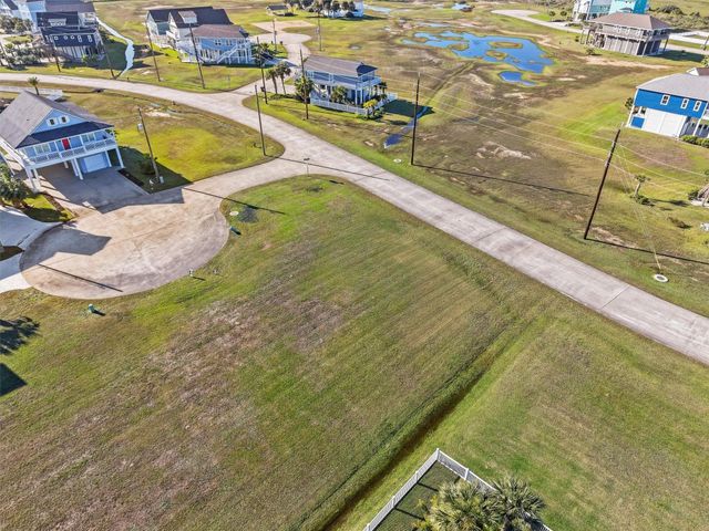 3903 Palmdale Court, Galveston, TX 77554