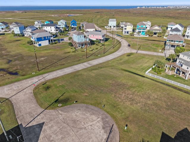 3903 Palmdale Court, Galveston, TX 77554