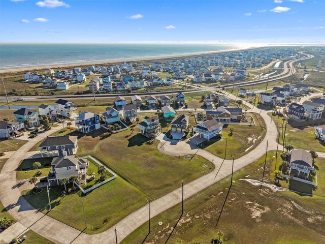3903 Palmdale Court, Galveston, TX 77554