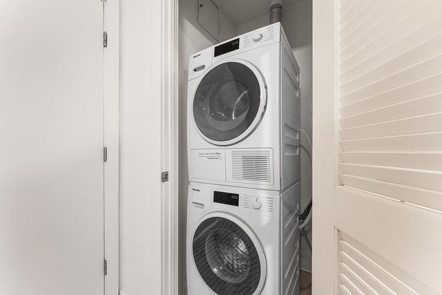 17 Otis St 105, Cambridge, MA 02141